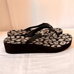 Guess Black and Grey Leopard Print Platform Wedge Flip Flops